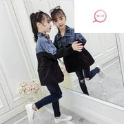 Girl áo 2020 mới siêu đại dương khí ròng đỏ quần áo mùa xuân và mùa thu cho trẻ em gái dài trẻ em mặc Áo gió khéo léo.