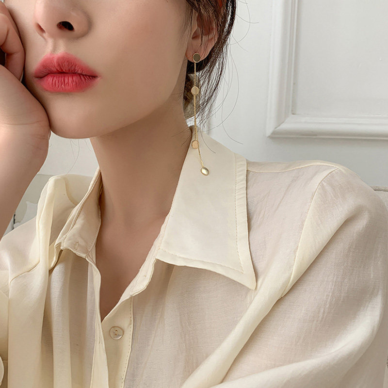 Long version of high-end earrings net red super fairy temperament cold wind ear clips without ear holes female round face thin earrings sterling silver