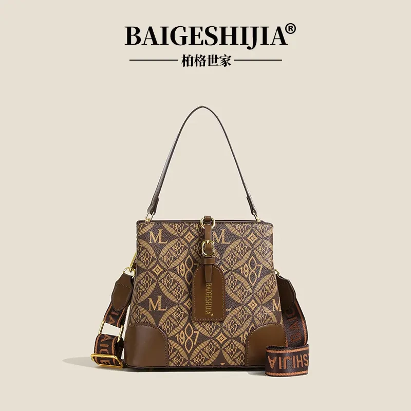 New Large-Capacity Shoulder Bag, Handbag, Versatile Women's Bag, Crossbody Bag, Fashionable Casual Bucket Bag