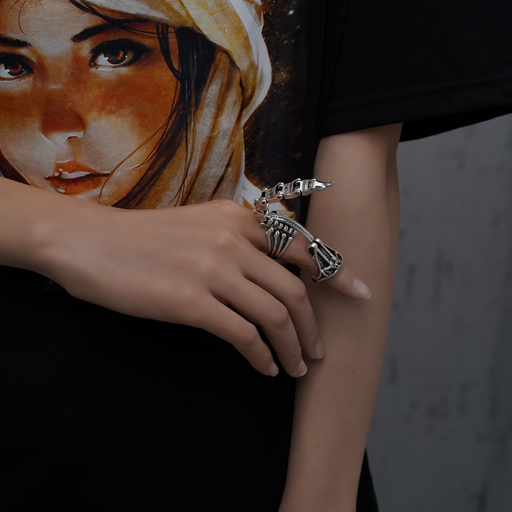 Tiktok Original Scorpion Tail Ring with Movable Tail, Mechanically Adjustable, Bendable, Retractable, Trendy Men's Index Finger Ring, Women's Ring