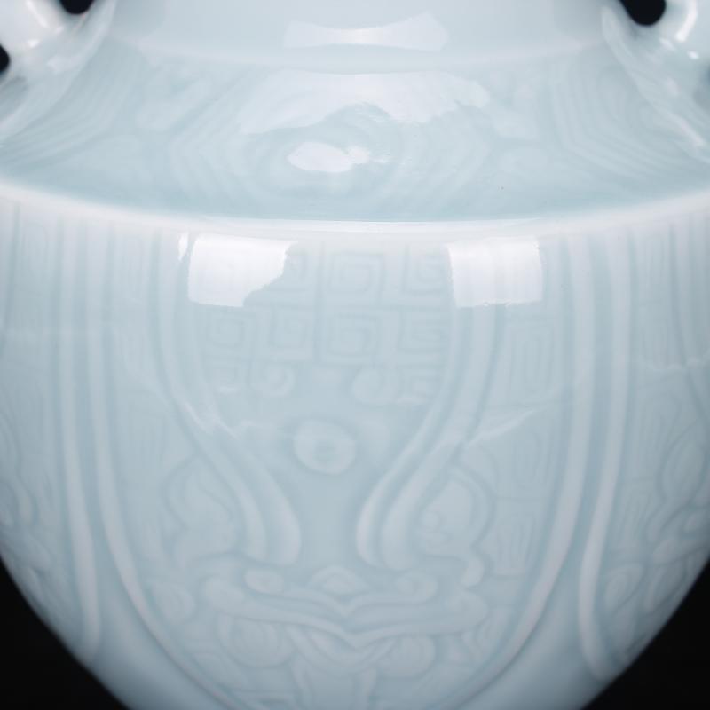 Jingdezhen imitation the qing qianlong antique antique azure glaze vase carving Chinese style restoring ancient ways household table ano adornment furnishing articles