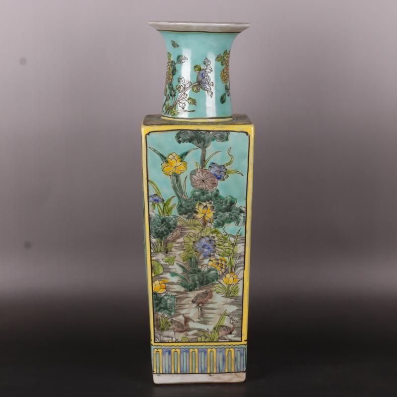 The The qing emperor kangxi pastel four seasons pattern looks antique Chinese porcelain vase household rich ancient frame penjing collection