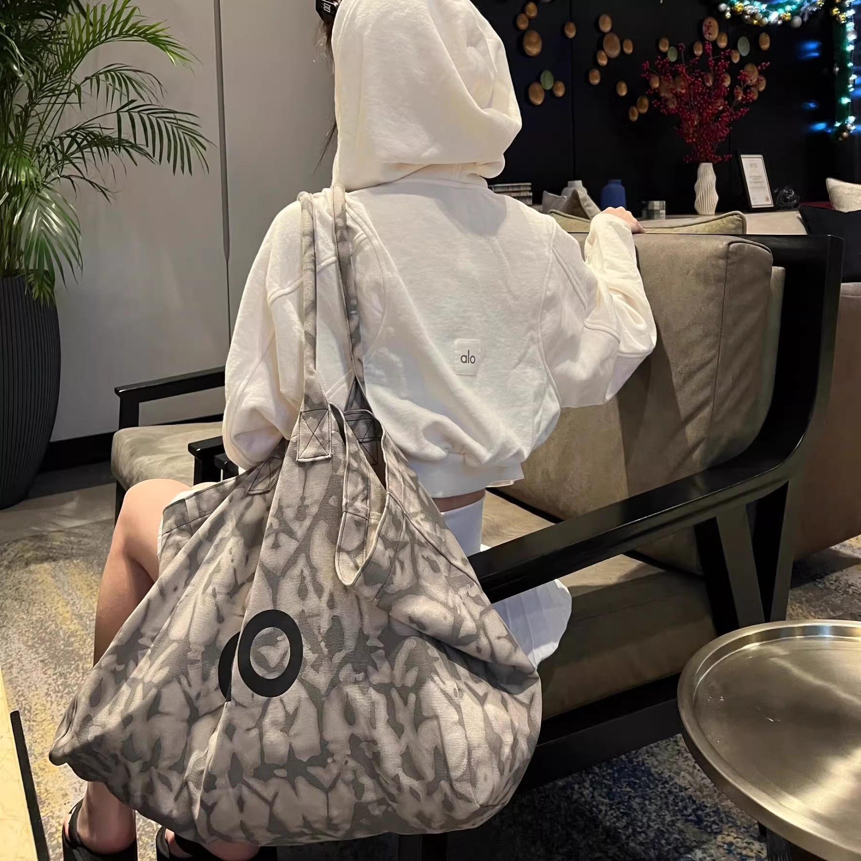 ヨーロッパとアメリカのヨガバッグ、ショルダーキャンバスバッグ、トートバッグ、ショッピングハンドバッグ、アウトドアスポーツフィットネスバッグの正しいバージョン