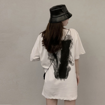 Short sleeve T-shirt female loose foreign style Han fan 2021 new design sense letter medium long round neck cotton large version