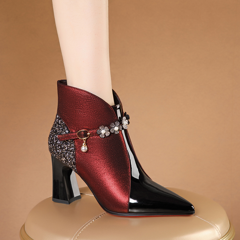 2026 New Spring and Autumn Red Genuine Leather Short Boots for Women, Pointed Toe High-Heeled Boots, Women's Boots, Martin Boots, Fashionable Large Size Women's Shoes