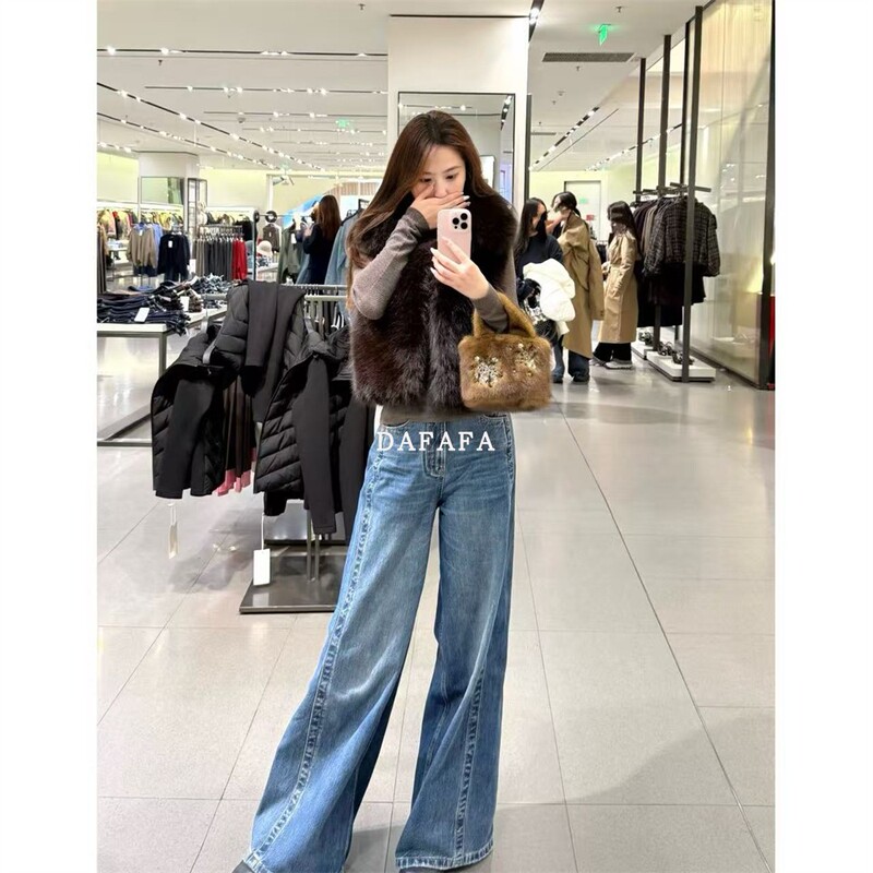 Very Beautiful Faux Fur Vest Short Coat for Petite Women, Winter High-End Vest Top 1255728