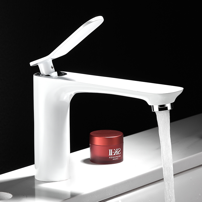 Full copper lengthened tap Makeup Room Bathroom Wash face basin Handwashing pool table white Japanese Department hot and cold tap