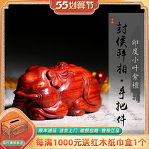 Indian small leaf purple sandalwood seal Hou Baixiang handlebar piece car bag pendant red wood key button sandalwood pendants