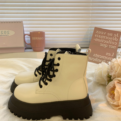 taobao agent Martens, white high demi-season universal low low boots platform English style, 2022 collection, British style
