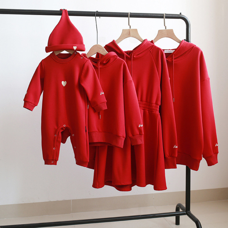 2021 winter new family of four parent-child outfit hooded red thick cotton T female parent-child outfit family outfit photo suit baby