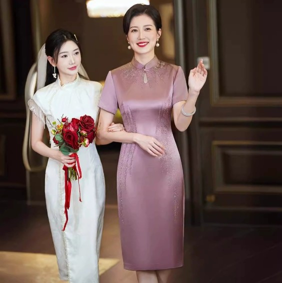 今喜缘高端品牌妈妈装