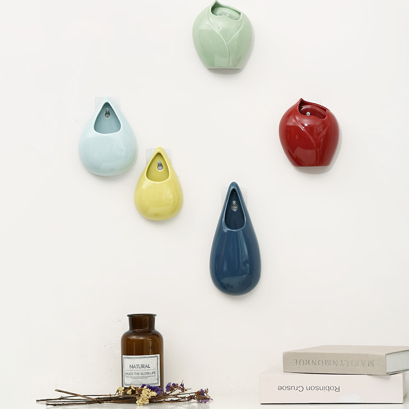 Creative hydroponic hanging pot hanging on the wall hanging flower adornment flowers water raise money plant ceramic vase