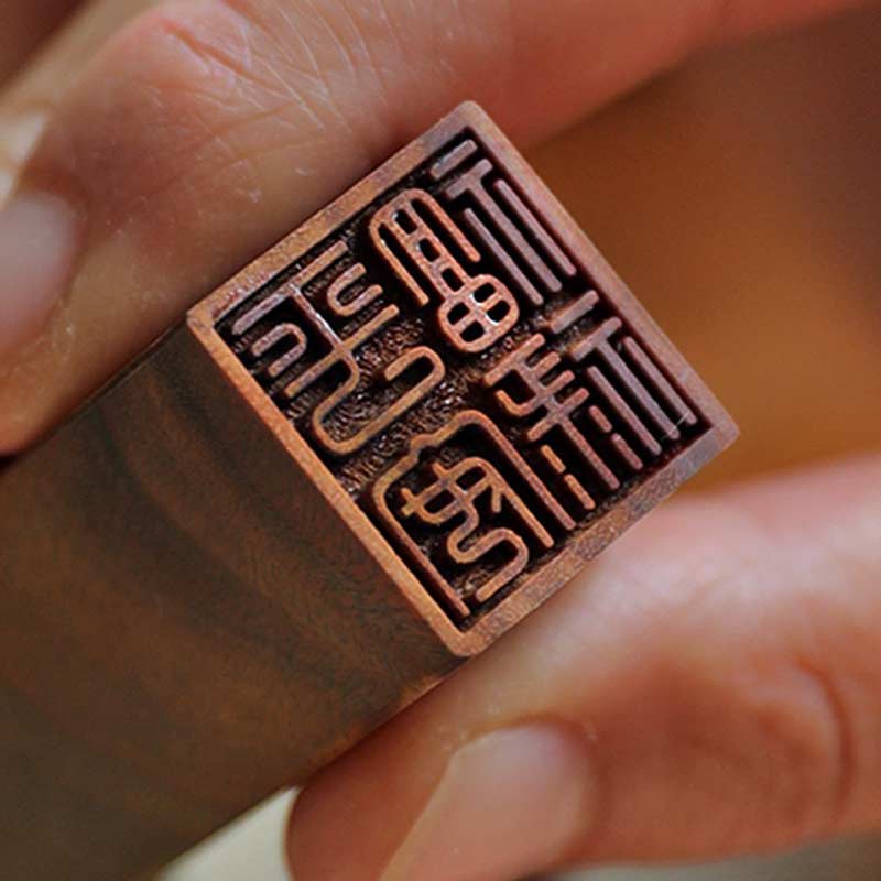 Lacquer deer hand in hand -- Honolulu seal engraving name People's name Zhang Japan Study Abroad Seal Private Chapter Custom Chapter Calligraphy Seal Name Seal-Taobao