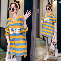 Pregnant women spring coat 2020 new Korean loose net red pregnant women Spring suit fashion T-shirt tide