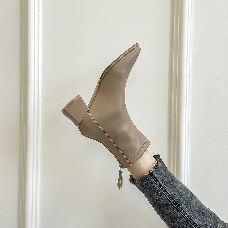 2022 winter new net red milk tea color square heel thin boots spring and autumn single boots medium heel thick heel French ankle boots short boots women