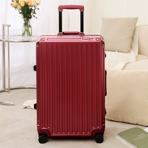 宾语 Красный чемодан для невесты, коробка