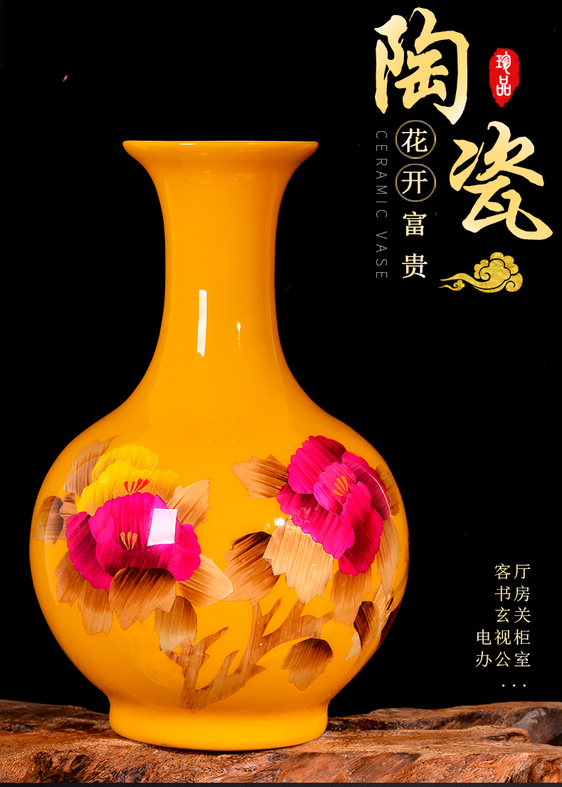 Jingdezhen ceramics yellow straw dry flower arranging flowers sitting room place, a new Chinese style porch ark, decorative arts and crafts