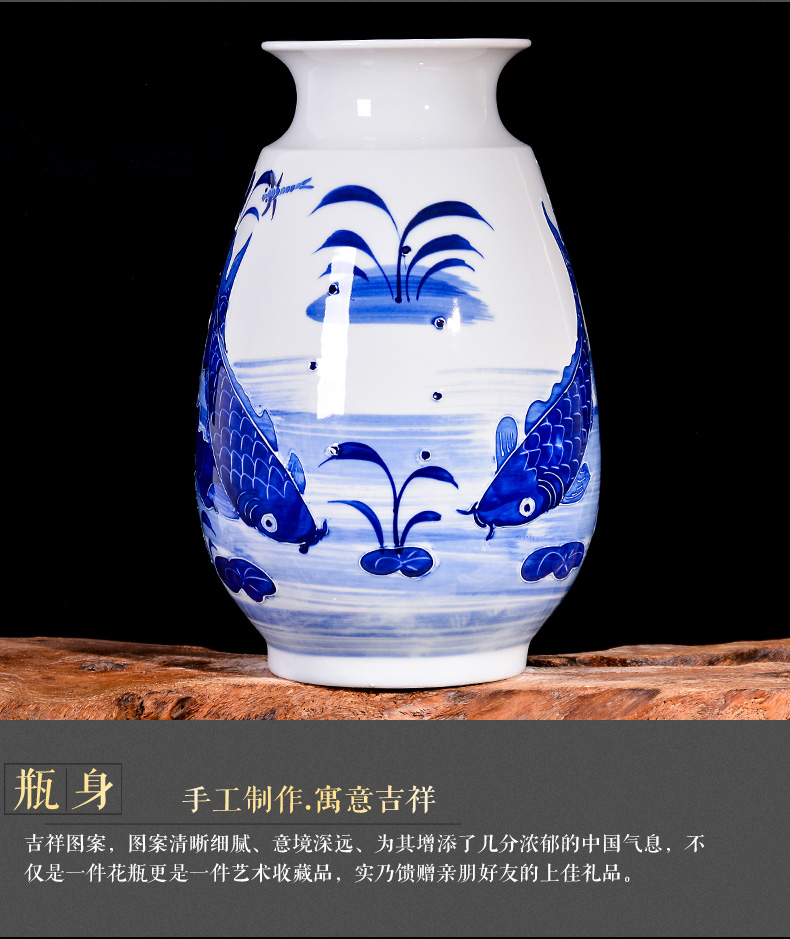 Jingdezhen ceramics hand - made reliefs of blue and white porcelain vases, the sitting room TV ark, furnishing articles decorations home rich ancient frame