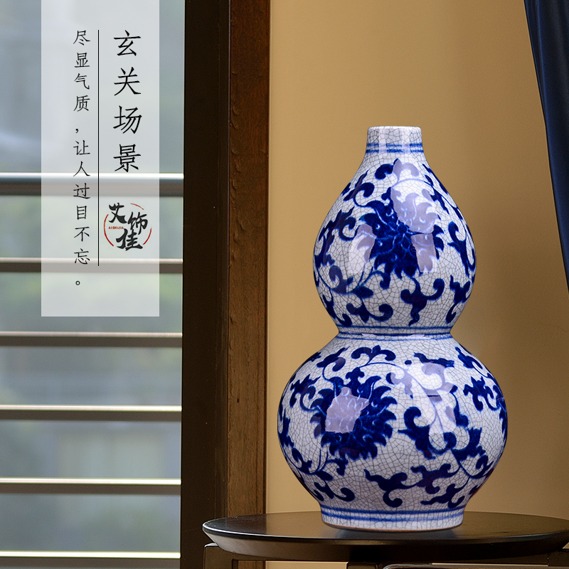 Antique Chinese jingdezhen ceramics vase on classical household living room TV ark, of blue and white porcelain crafts