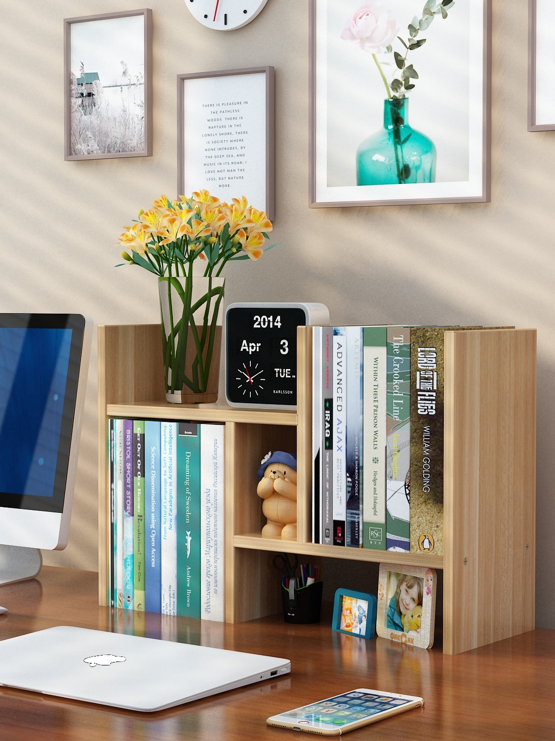  A small bookshelf on the bed cabinet A student pink girl's heart A bookshelf on the table A simple bookshelf on the table 