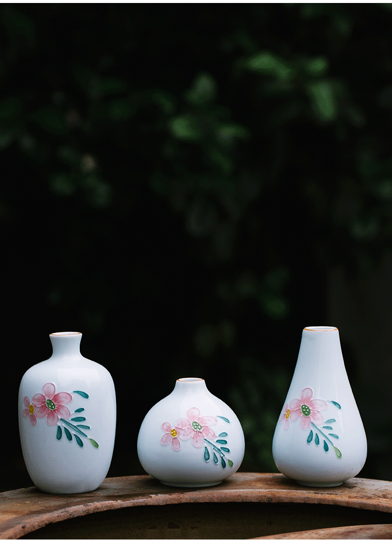 Fujian and hand - made ceramic flower creative contracted household green plant floret bottle match Chinese teahouse tea spare parts