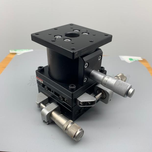 Manual three-axis sliding bench Sigmar TSD-605S Xyz Optical positioning platform surface 60mm spot