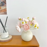 Сливочный, розовый