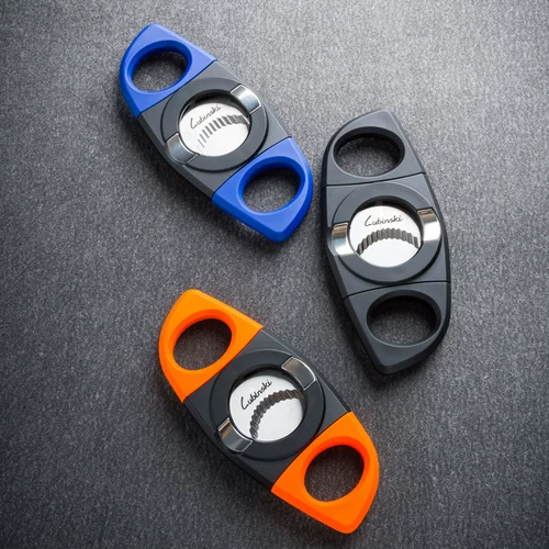 Магазин возвращается к тысяче четырехлетней магазина Lubinski Sigar Ncissors и Double Sutrette Sutcher Double без вышивки