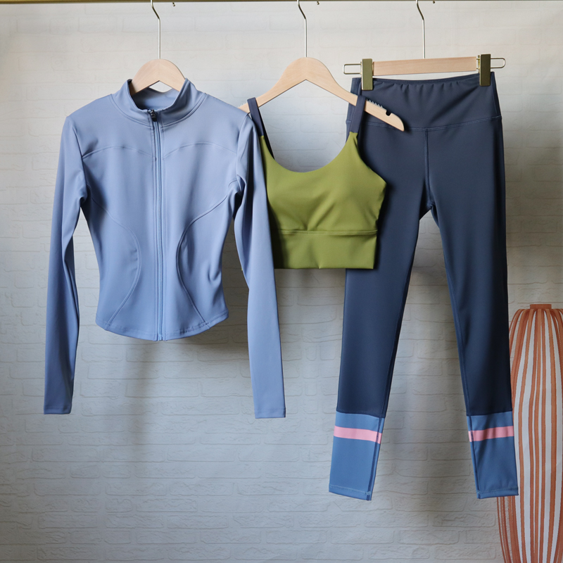 Professional high-end fashion yoga suit female spring and summer gym network red sexy speed dryer running thin