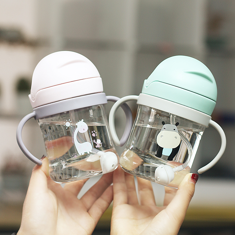 Children's water cup drinking cup baby learning straw drinking cup baby summer anti-choking out with handle portable kettle