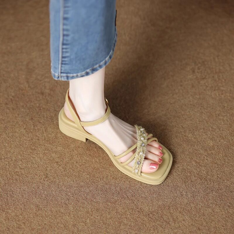 小香风平底凉鞋女2024年新款夏季软底百搭轻便一字扣带低跟罗马鞋