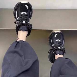 Thick-Soled Dad Shoes for Women, Autumn and Winter, Fleece-Lined, 2025 New Korean Style, Retro, Versatile, Mesh, Black Casual Sneakers