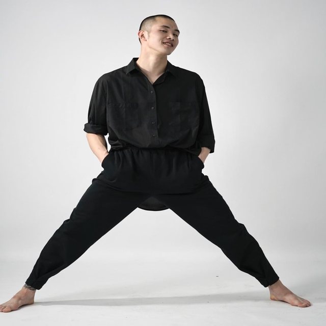 DANCE series of elegant and skin-friendly shirts, original brand design, modern dance, thin and pure black, for men and women