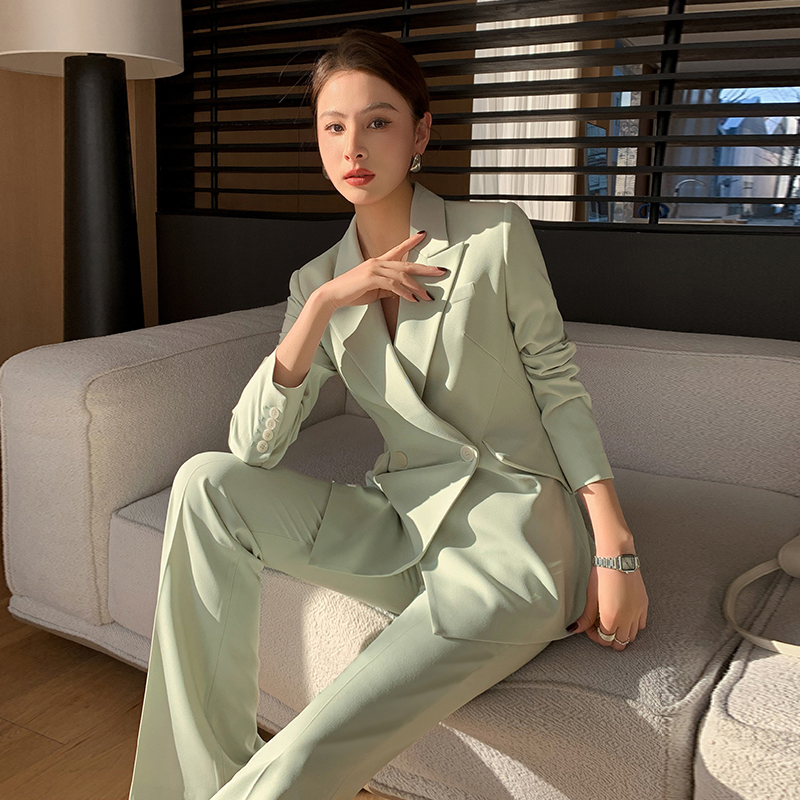 Green High-End Suit Set for Women 2026 Spring and Autumn New Style Elegant Goddess Style Professional Design Casual Blazer