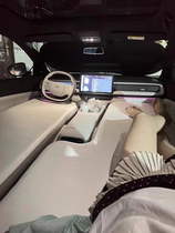 Xpeng G6 car-mounted brushed mattress G9 P5 outdoor camping self-driving front and rear inflatable mattresses that do not collapse special for cars