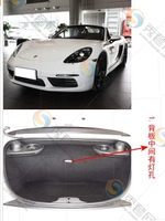 718 [2016-2023 (в середине задней панели есть светло-отверстие)] Черная пушистая поверхность