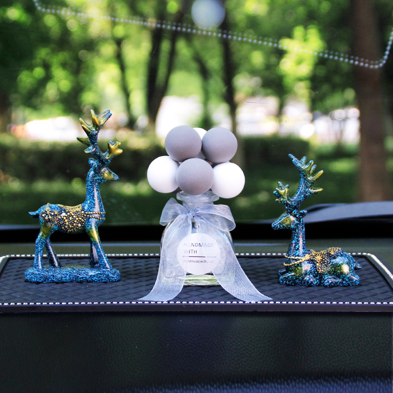 One way Ping An deer car to be adorned with high-end creative cute and beautiful car men and women Gods Car Accessories Deer Pendulum-Taobao