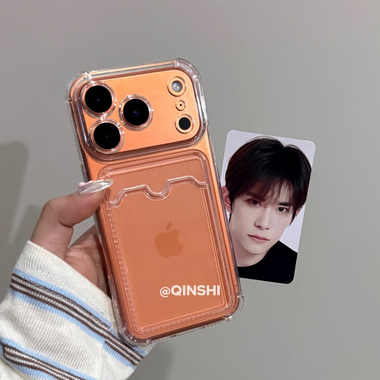 勤仕DIY卡包手机壳真能防摔又出片？这波操作我直接芜湖起飞！_iPhone16