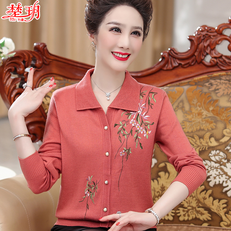Middle-aged and elderly women's autumn clothes Short-style foreign blouses 50-year-old 60 Mom Spring-and-spring knitted cardiovert jacket turtlenecks