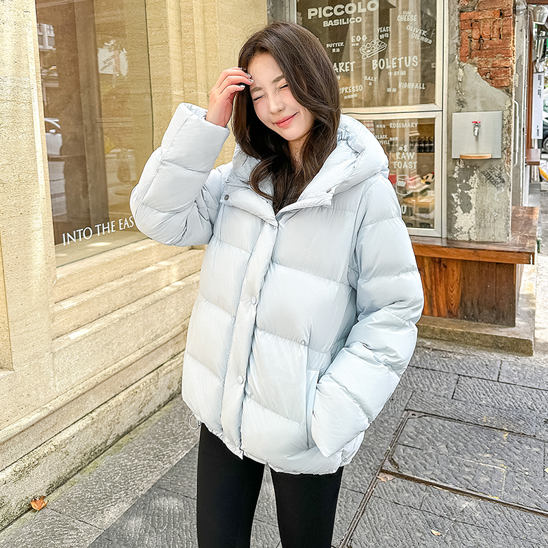95% New National Standard Short White Duck down Jacket, Warm and Thick, Slim Fit Winter Puffer Jacket for Petite Women 95% New National Standard Short White Duck down Jacket, Warm and Thick, Slim Fit Winter Puffer Jacket for Petite Women