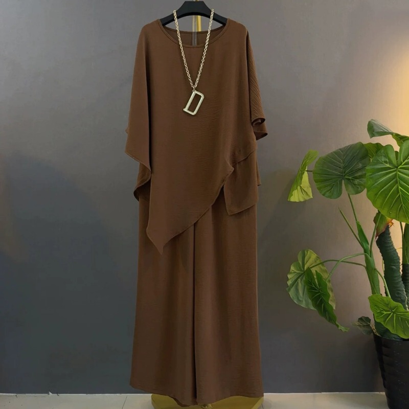Trendy Plus-Size Women's Outfit 2026 New Slimming Fashion for Chubby Girls Simple Irregular Top Wide-Leg Pants Two-Piece Set