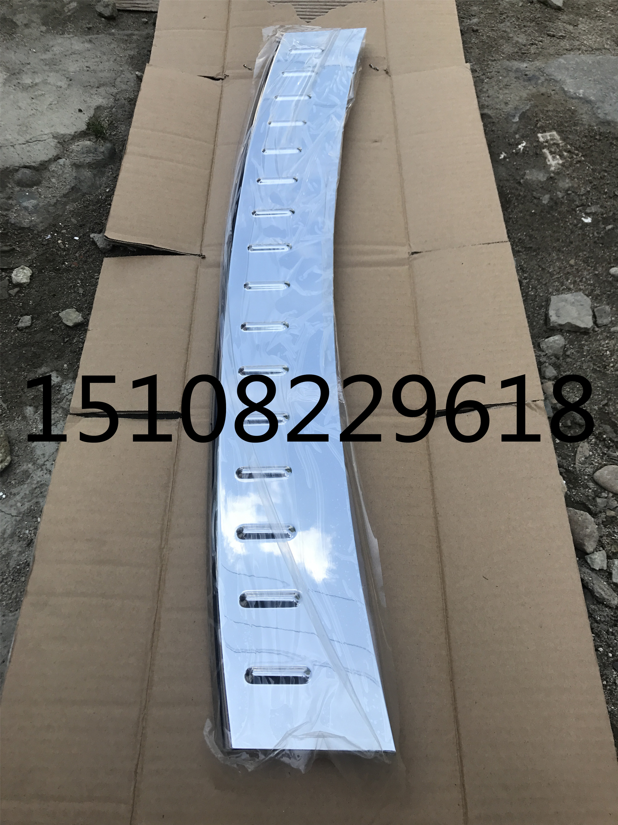 Sichuan Auto Mustang T70 rear bar bright strip, decorative strip on the rear bar, decorative plate on the rear bar, bright strip on the rear bumper pedal, bright strip