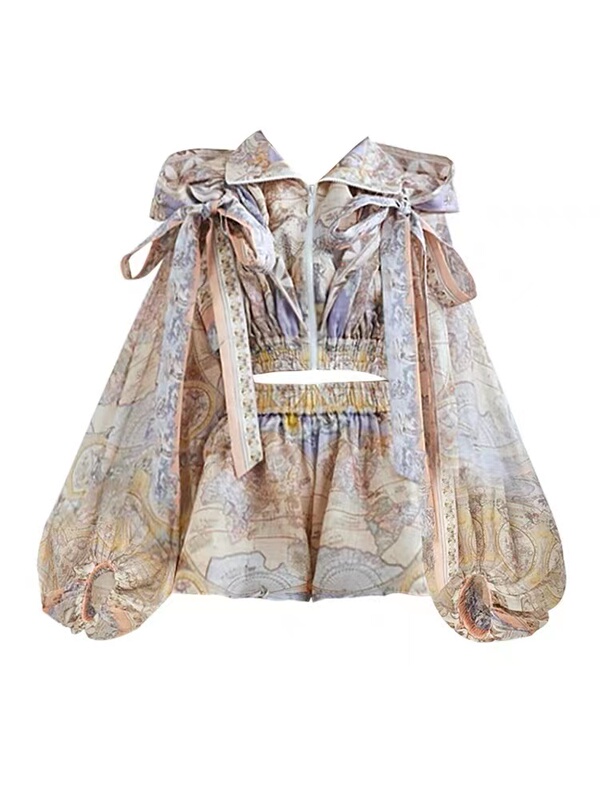 Niche Heavy-Duty Design Vintage Palace-Style Elegant Hooded Top and High-Waisted Shorts Set for Women, New Summer Style