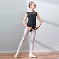 Черные костюмы на костюме