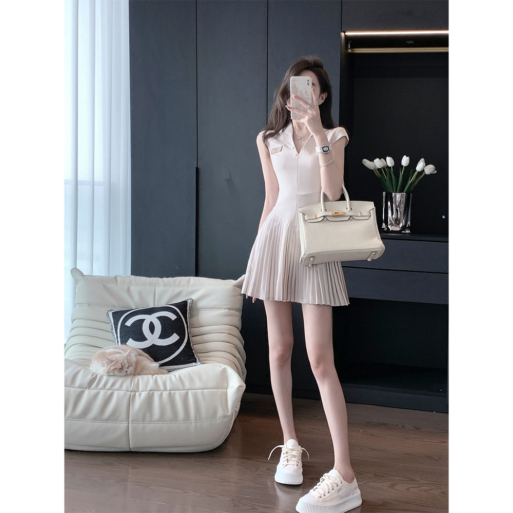 French sleeveless dress women's summer 2022 new design sense niche waist thin temperament high-end skirt