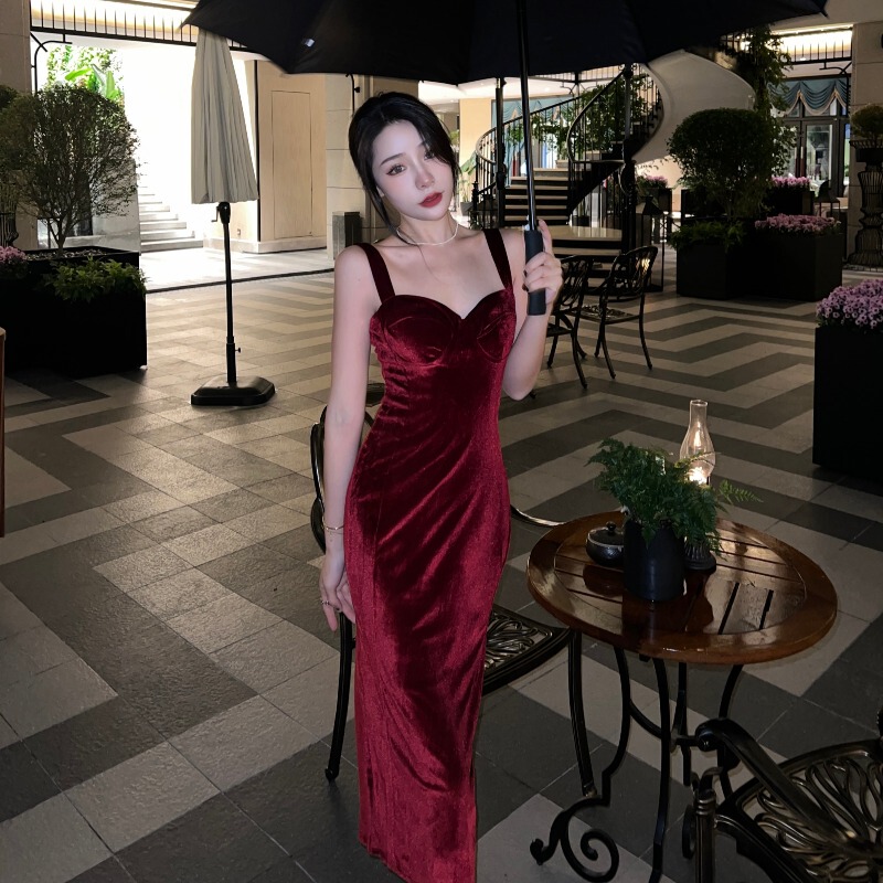 Hong Kong Style Retro Sexy Burgundy Velvet Suspender Dress for Women Evening Party Banquet Birthday Disco Dress Hip-Hugging Dress