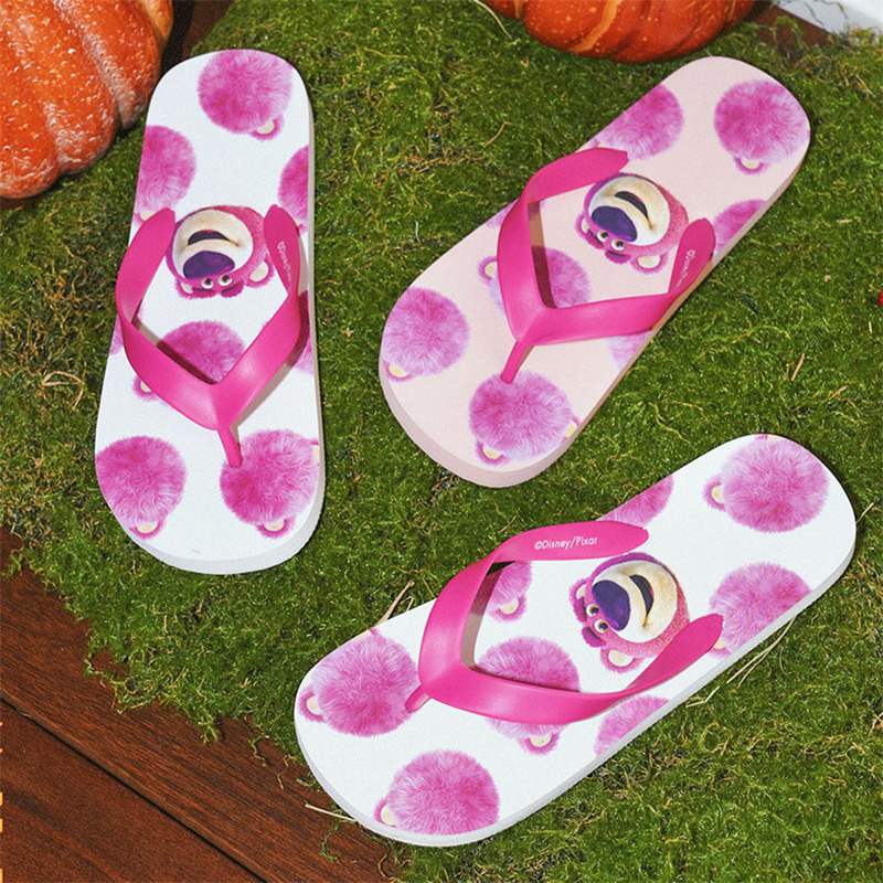 Summer Trendy Cute Disney Lotso Versatile Flip-Flops for Women, Fashionable Beach Sandals for Seaside Vacations Summer Trendy Cute Disney Lotso Versatile Flip-Flops for Women, Fashionable Beach Sandals for Seaside Vacations