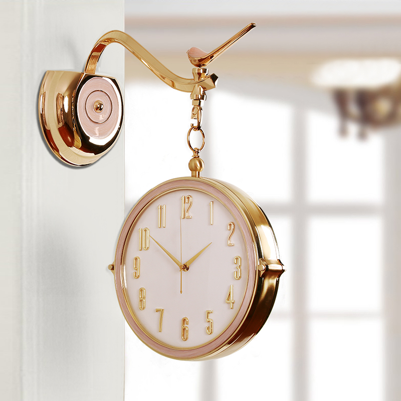 Double-sided clock wall clock Living room European personality Simple American light luxury Nordic clock household Quartz clock on both sides