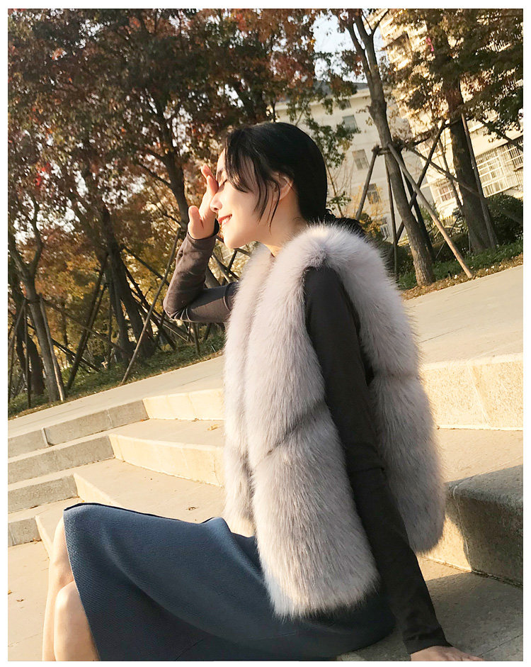 初曼丽 仿皮草 女狐狸毛马甲 图6