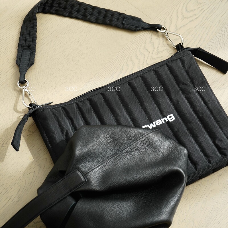Finebag King-Style Imported Nylon Canvas Lightweight Shoulder Crossbody Bag iPad Computer Bag 14inch Casual Bag